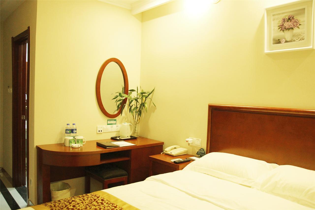 Greentree Inn Beijing Changping Shahe Metro Station Express Hotel Экстерьер фото
